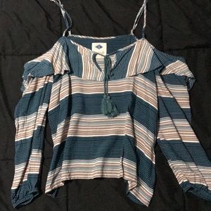 Women’s Off Shoulder Long Sleeve